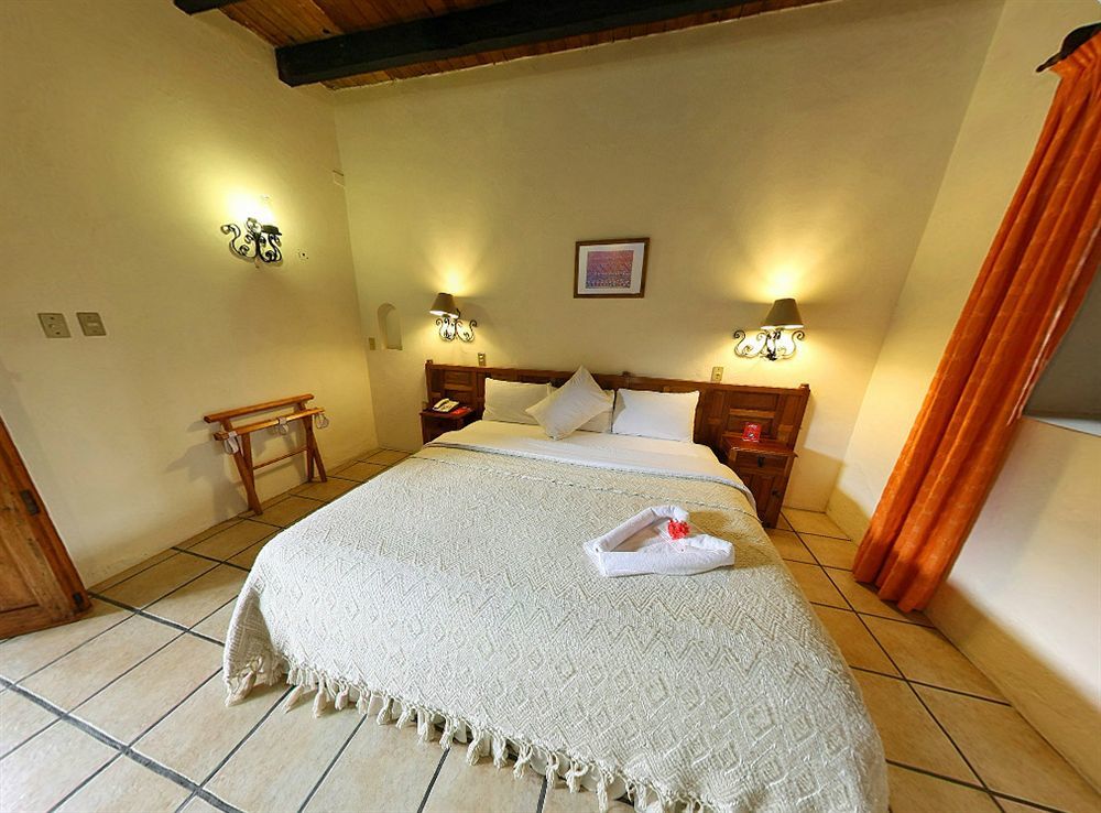 Hotel Rincon Del Arco San Cristóbal de Las Casas Buitenkant foto